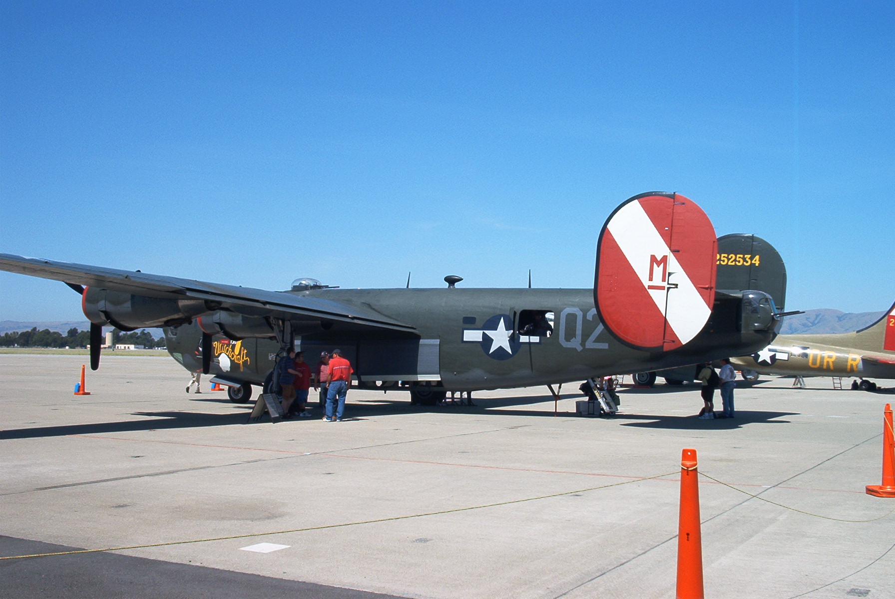 B24