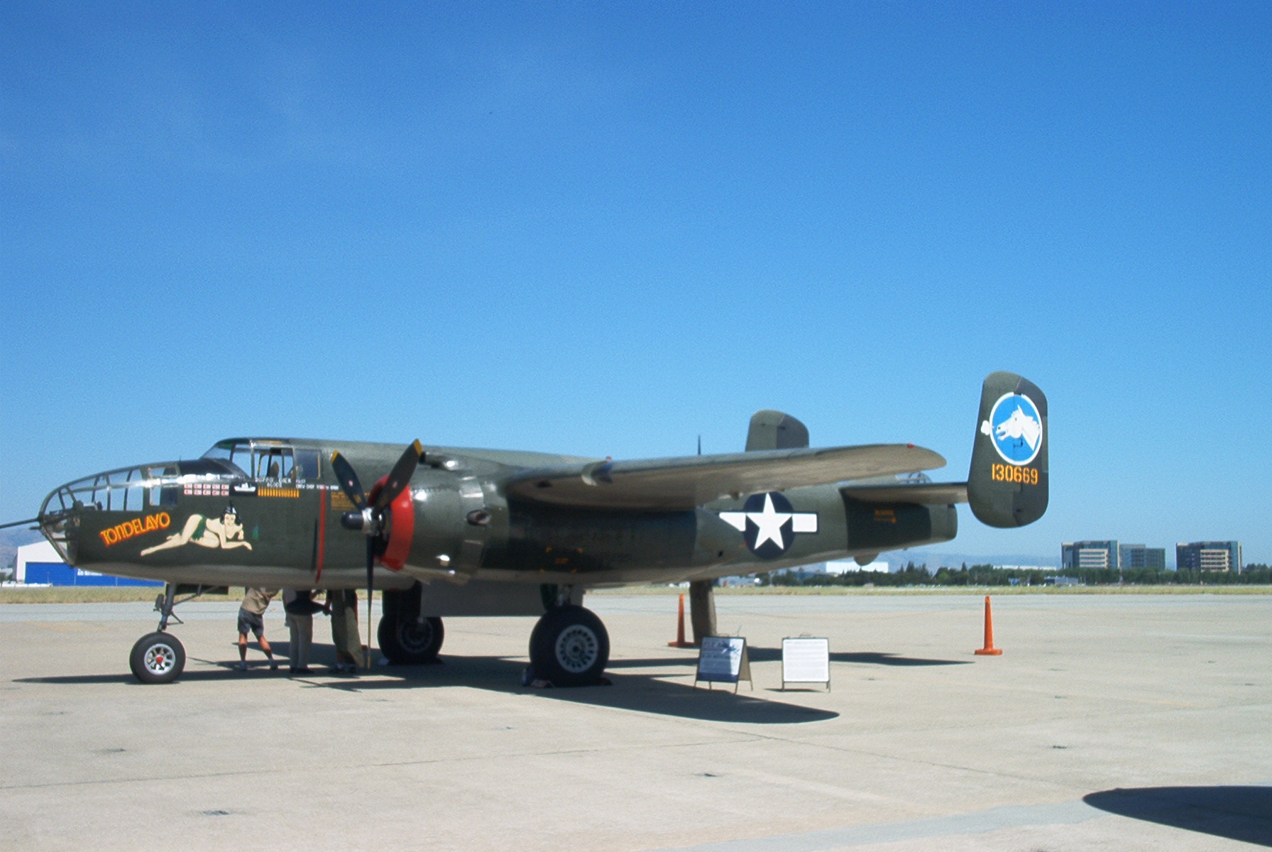 B25